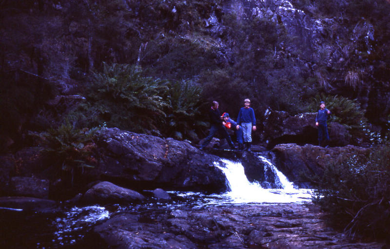 15 Graham and kids at McKenzie Falls