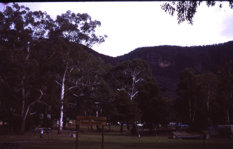 25 Caravan Halls Gap